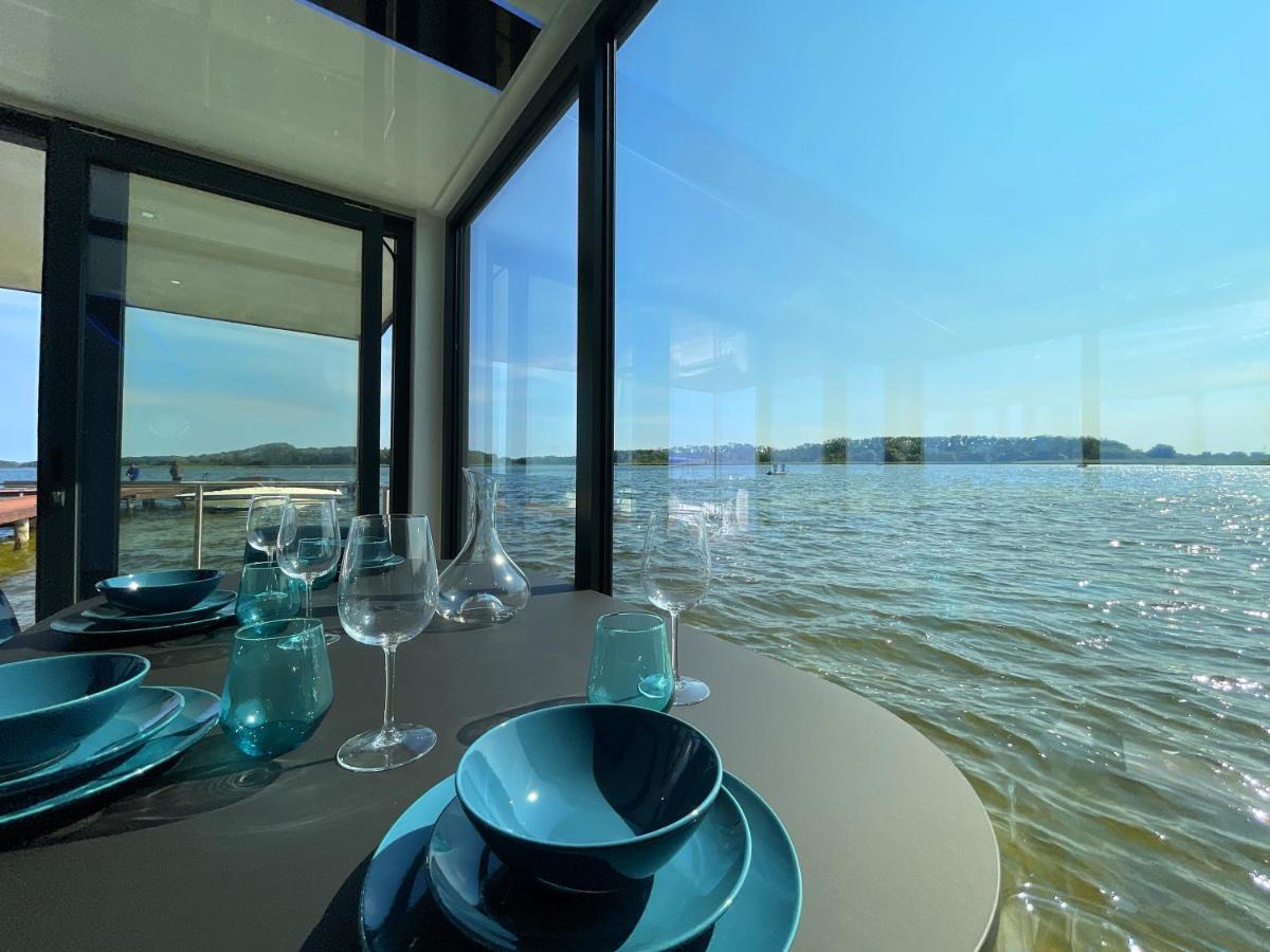 Boathousing - Apartament Na Wodzie, Dom Plywajacy, Lodz, Luksusowy Apartament มิชลีบูร์ช ภายนอก รูปภาพ